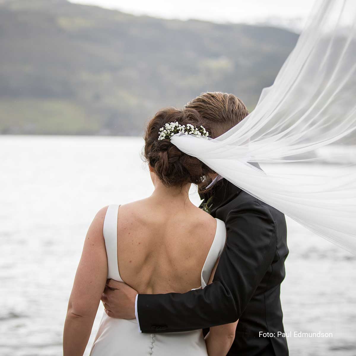 Brudepar-i-hagen-2022---Paul-Edmundson-2